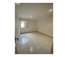 Piso céntrico exterior y con piscina comunitaria
