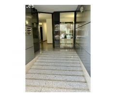 Piso con gran terraza privada y con opción de parking