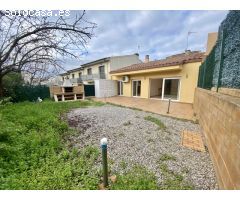 Fantástica casa pareada con gran terraza de 100 m2