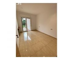 Fantástica casa pareada con gran terraza de 100 m2