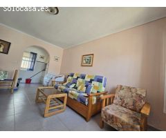 ¡Tu próxima inversión en Los Narejos! Vivienda con gran potencial a solo 15