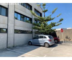 Nave Industrial con Oficinas, Parcela de 15.000 m2 - Única en Vigo
