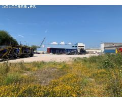 Nave Industrial con Oficinas, Parcela de 15.000 m2 - Única en Vigo