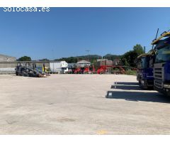 Nave Industrial con Oficinas, Parcela de 15.000 m2 - Única en Vigo