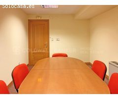 Nave Industrial con Oficinas, Parcela de 15.000 m2 - Única en Vigo