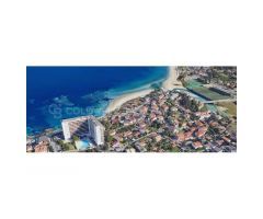 Solar Urbano de 1.306 m2 con vivienda de 267m2 a restaurar en Playa De La Calzoa