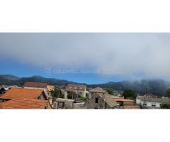 Solar Urbano de 1.306 m2 con vivienda de 267m2 a restaurar en Playa De La Calzoa