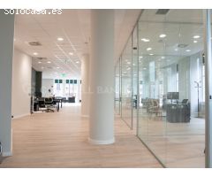Bajo Comercial en Edificio Histórico El Moderno