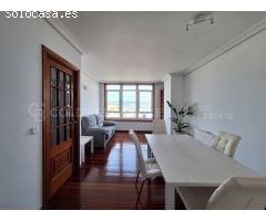 ¡Vive frente al mar en el corazón de Cangas!