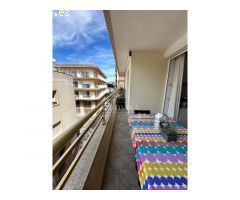 Oportunidad de vivir en un céntrico piso a tan solo 10 metros del mar. Playa de