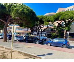 Local comercial de 140 m2 a 50 metros de la playa.