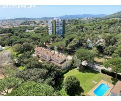 Acogedor y práctico apartamento en Playa de aro.