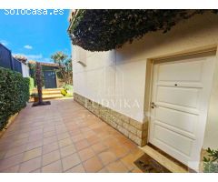 Preciosa casa independiente en el corazón de Castell daro. ( Costa Brava)