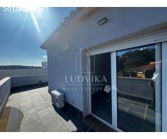 Chalet de Obra nueva moderna y vanguardista en Residencial Begur.