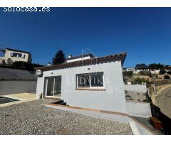 Chalet de Obra nueva moderna y vanguardista en Residencial Begur.