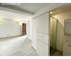 Chalet de Obra nueva moderna y vanguardista en Residencial Begur.