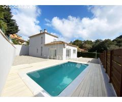 Chalet de Obra nueva moderna y vanguardista en Residencial Begur.
