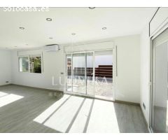 Chalet de Obra nueva moderna y vanguardista en Residencial Begur.