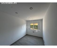 Chalet de Obra nueva moderna y vanguardista en Residencial Begur.