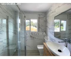 Chalet de Obra nueva moderna y vanguardista en Residencial Begur.