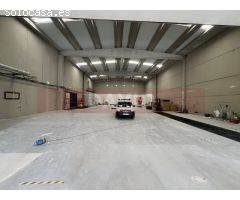 Nave industrial-corporativa en ubicación estratégica L´Hospitalet