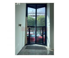Nave industrial-corporativa en ubicación estratégica L´Hospitalet