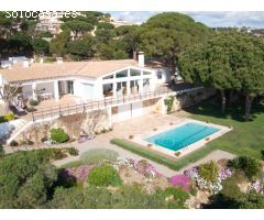 Lujosa villa frente al mar de Sant Pol, Alquiler de 1-5 Años