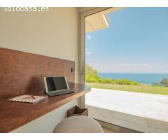 Una obra maestra de arquitectura & naturaleza, con las mejores vistas a la Costa
