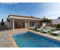 Cómoda casa unifamiliar en zona residencial a 1 km. del centro de Begur.