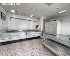 Local comercial adecuado como carnicería o alimentación.
