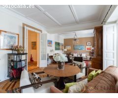 Elegante Piso en Pleno Barrio de Salamanca con Plaza de Garaje