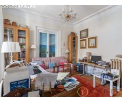 Elegante Piso en Pleno Barrio de Salamanca con Plaza de Garaje