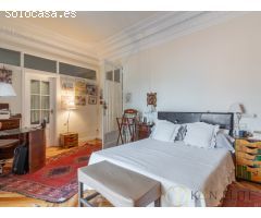 Elegante Piso en Pleno Barrio de Salamanca con Plaza de Garaje