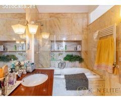 Elegante Piso en Pleno Barrio de Salamanca con Plaza de Garaje