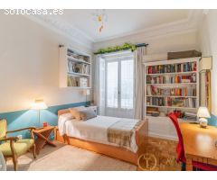 Elegante Piso en Pleno Barrio de Salamanca con Plaza de Garaje