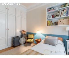 Elegante Piso en Pleno Barrio de Salamanca con Plaza de Garaje
