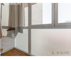 Elegante Piso en Pleno Barrio de Salamanca con Plaza de Garaje
