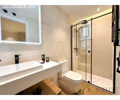 Precioso Piso Recién Reformado con Tres Balcones en Barrio de Salamanca