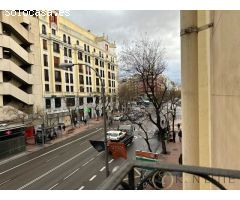 Precioso Piso Recién Reformado con Tres Balcones en Barrio de Salamanca