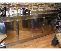 Se vende bar-restaurante completamente equipado junto a la Muralla de Lugo