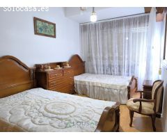 Casa en venta con dos viviendas independientes, terrazas y terreno con