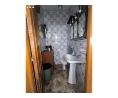 Casa en venta con dos viviendas independientes, terrazas y terreno con