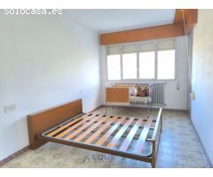 Casa en venta con dos viviendas independientes, terrazas y terreno con