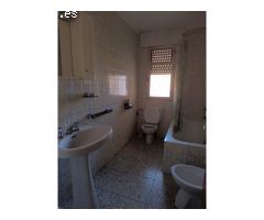 Casa en venta con dos viviendas independientes, terrazas y terreno con