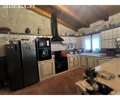 Casa de piedra con finca cerrada a solo 5km de Monforte de Lemos