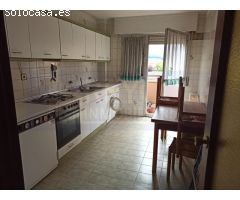 A la venta, casa con lonja de 201m2.