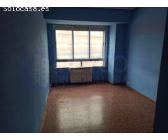 EN PLENO CASCO ANTIGUO DE NÁJERA, VIVIENDA DE 130M2 Y TOTALMENTE REFORMADO.