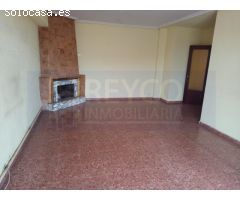 EN PLENO CASCO ANTIGUO DE NÁJERA, VIVIENDA DE 130M2 Y TOTALMENTE REFORMADO.