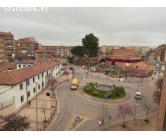 EN PLENO CASCO ANTIGUO DE NÁJERA, VIVIENDA DE 130M2 Y TOTALMENTE REFORMADO.