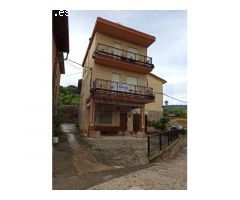 Duplex con terraza a estrenar en Castañares